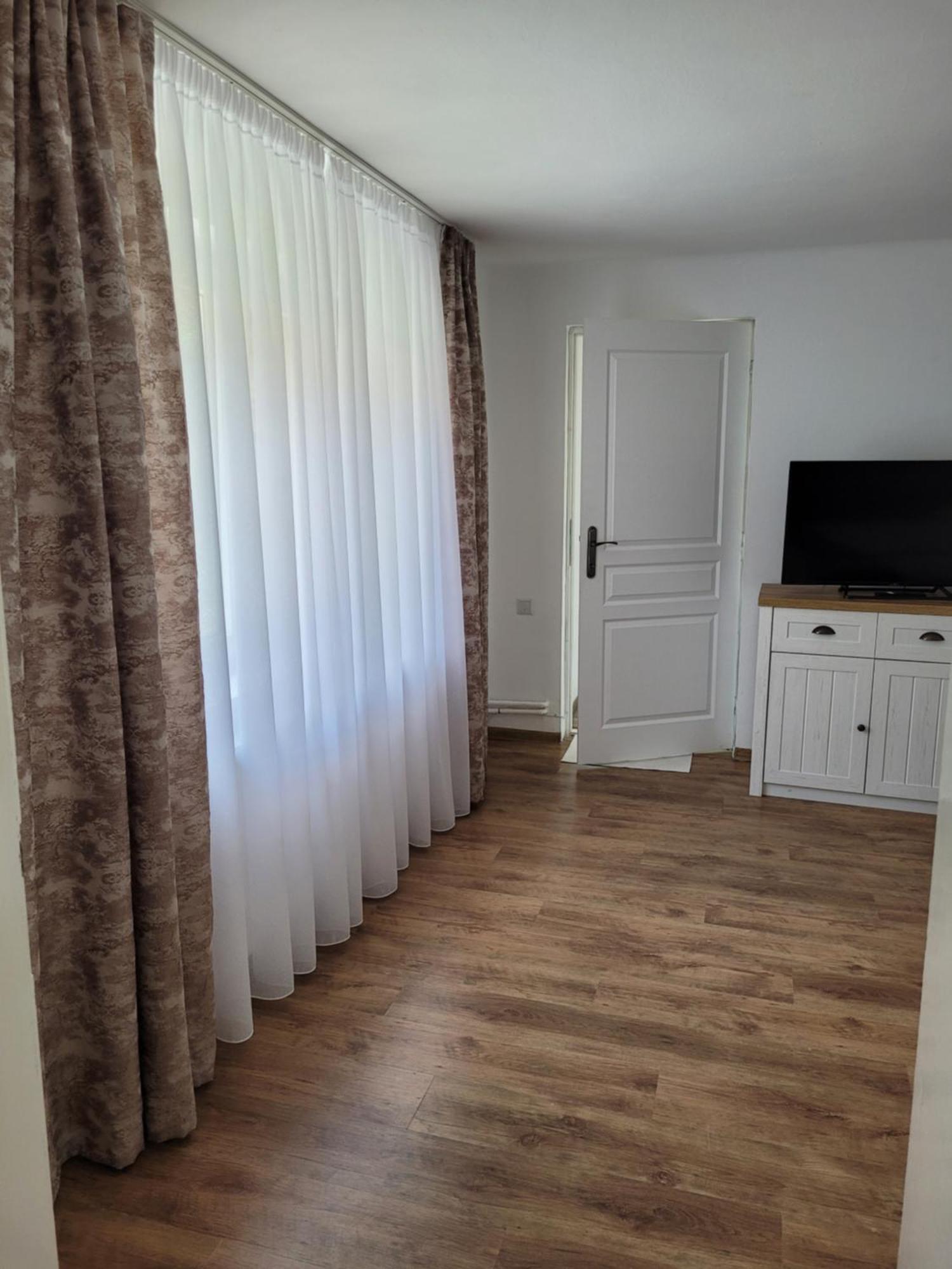 Two-Bedrooms Apt ซีบิว ภายนอก รูปภาพ